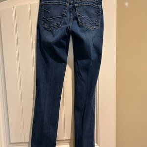 BKE Stella Slim Fit Low Rise Straight Jeans Size 25 X 31 1/2